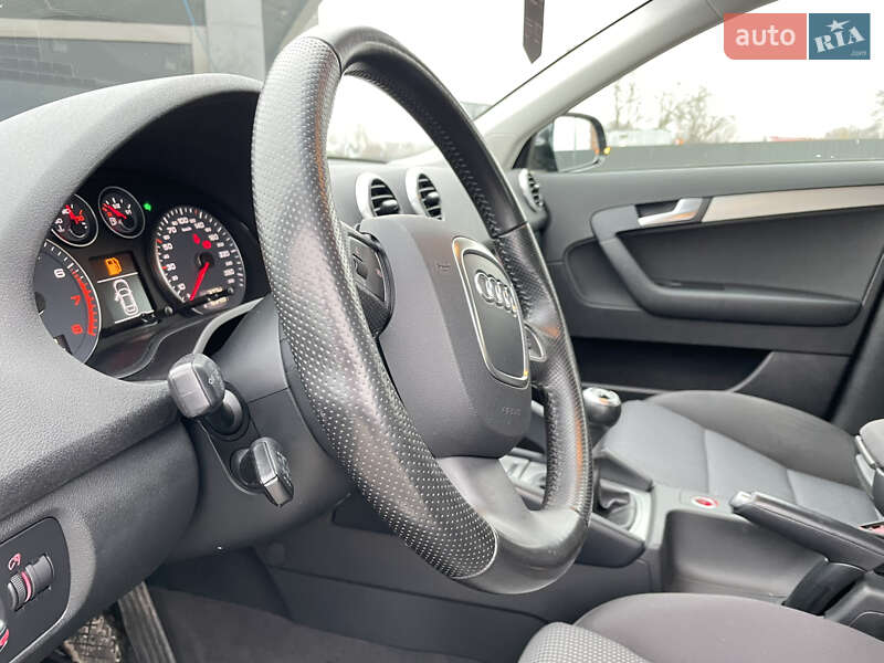 Хэтчбек Audi A3 2011 в Львове фото 17 Хэтчбек Audi A3 2011 в Львове