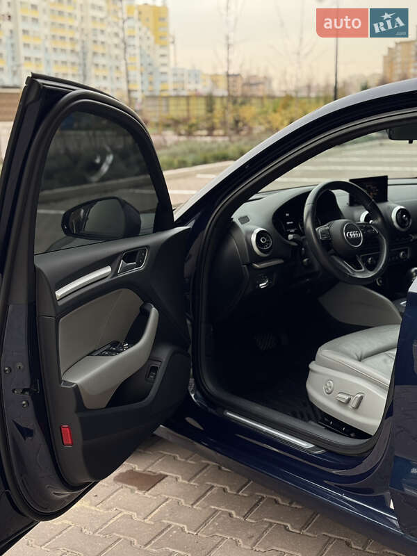 Седан Audi A3 2017 в Киеве фото 16 Седан Audi A3 2017 в Киеве