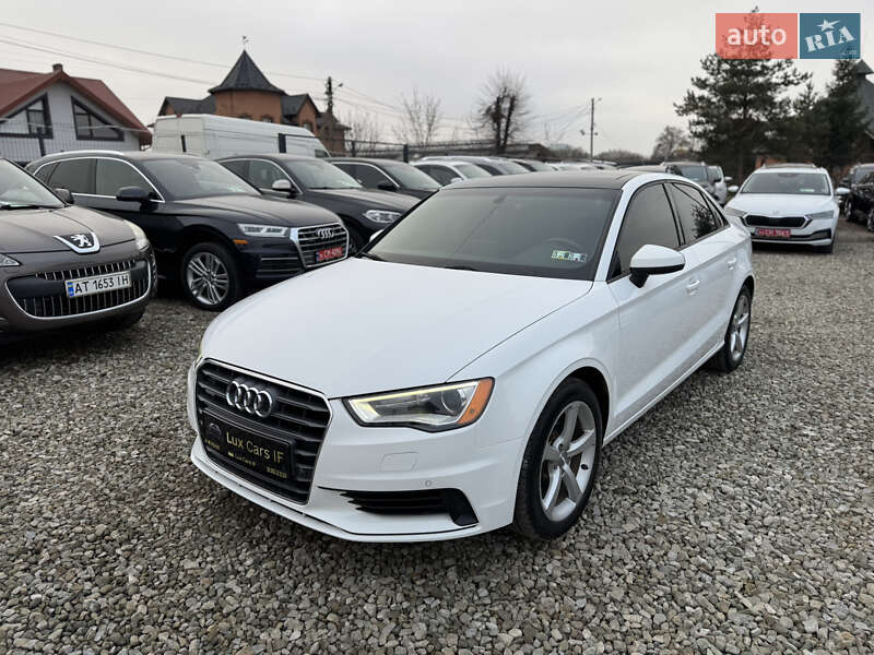Седан Audi A3 2015 в Ивано-Франковске