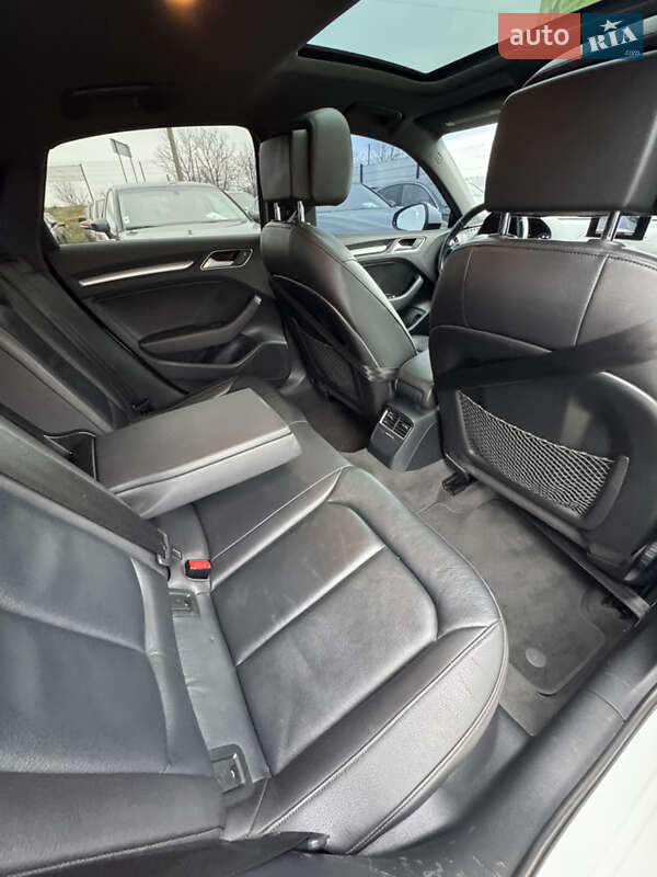 Седан Audi A3 2015 в Ивано-Франковске