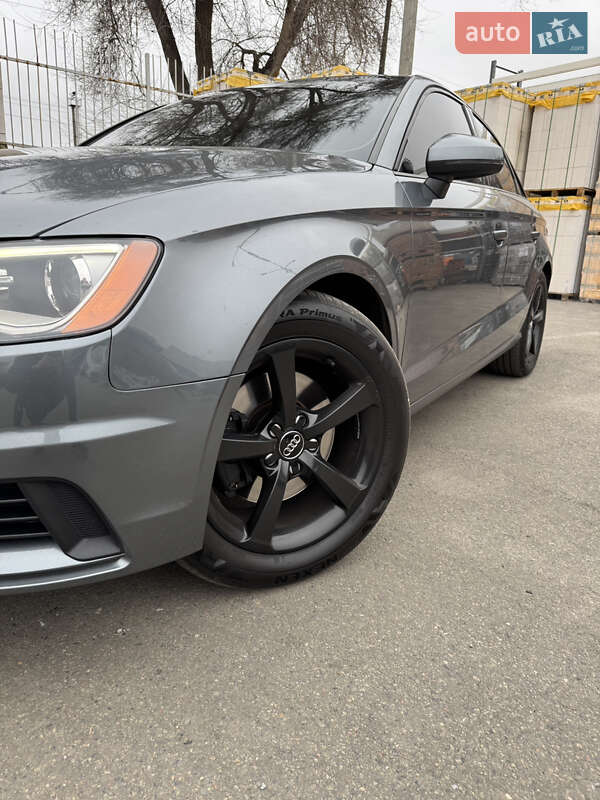 Седан Audi A3 2014 в Днепре