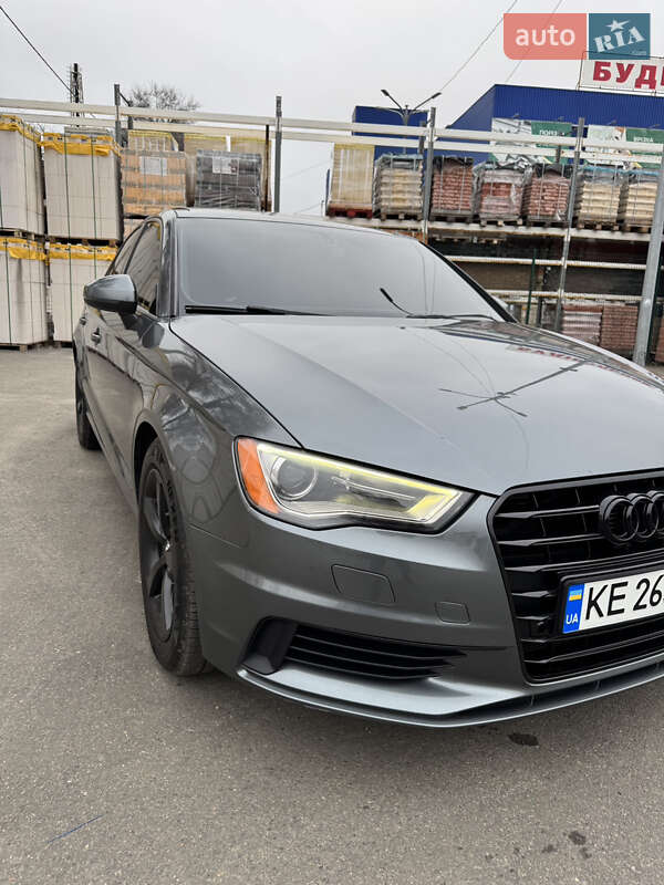 Седан Audi A3 2014 в Днепре