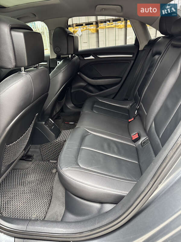 Седан Audi A3 2014 в Днепре