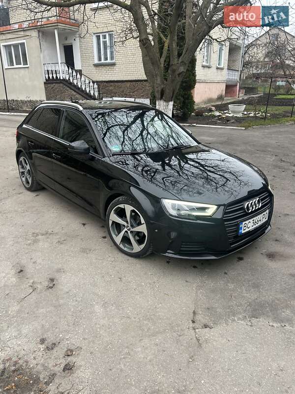 Хэтчбек Audi A3 2017 в Львове