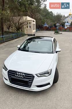 Седан Audi A3 2016 в Днепре