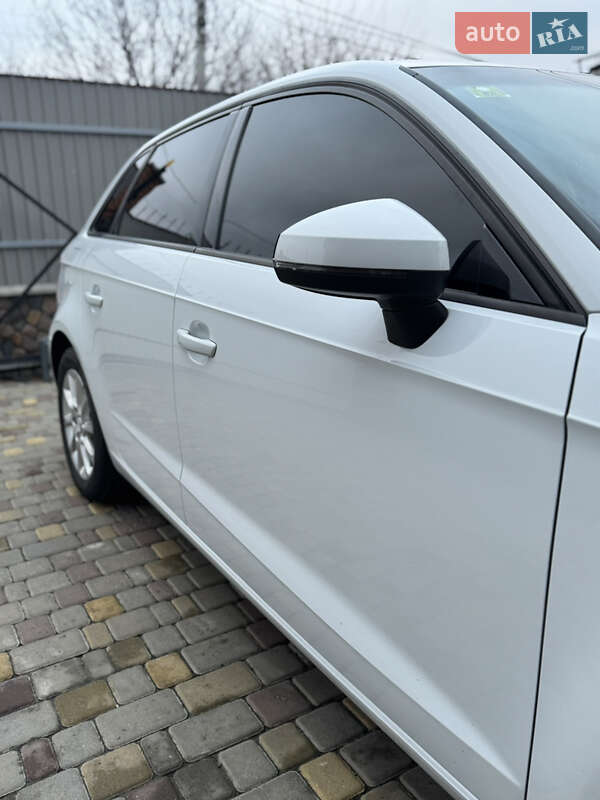 Хэтчбек Audi A3 2016 в Белой Церкви