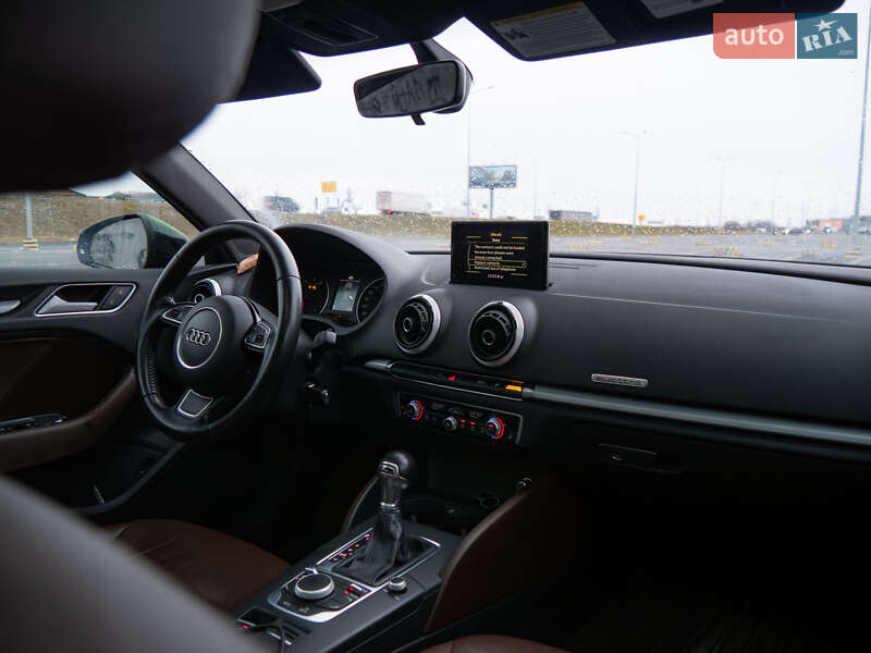 Седан Audi A3 2016 в Львове