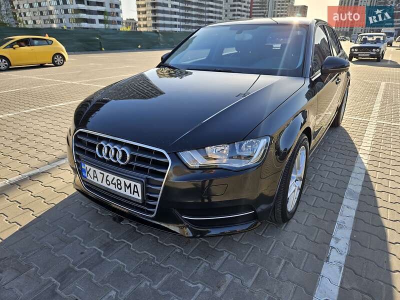 Хэтчбек Audi A3 2014 в Киеве фото 5 Хэтчбек Audi A3 2014 в Киеве