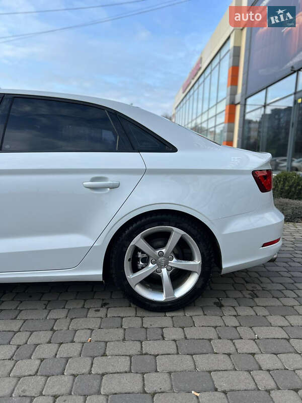 Седан Audi A3 2014 в Хмельницком