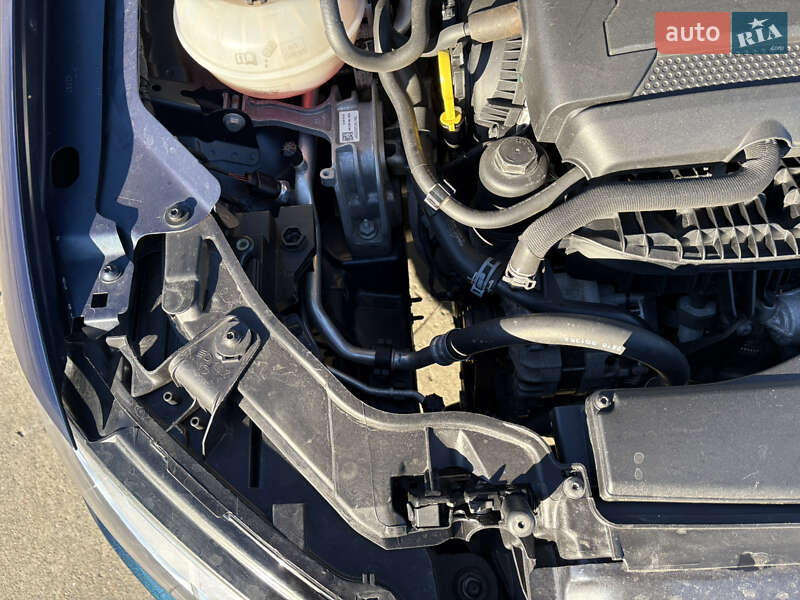 Седан Audi A3 2016 в Коростене