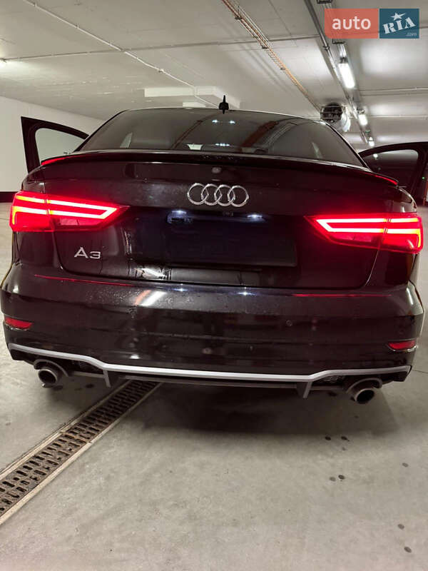 Седан Audi A3 2018 в Виннице