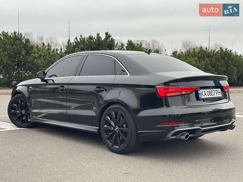 Седан Audi A3 2019 в Киеве