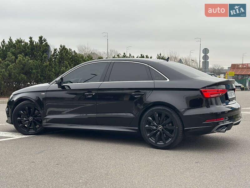Седан Audi A3 2019 в Киеве