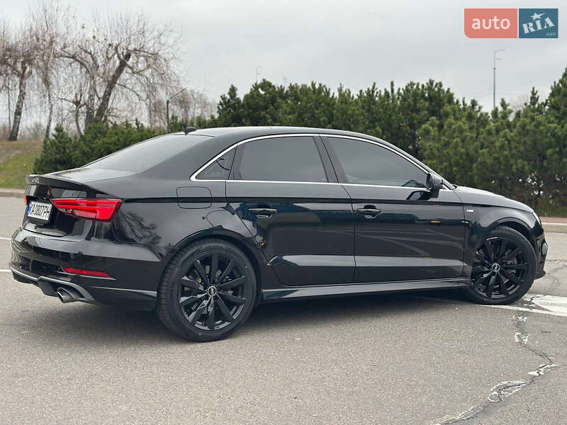 Седан Audi A3 2019 в Киеве