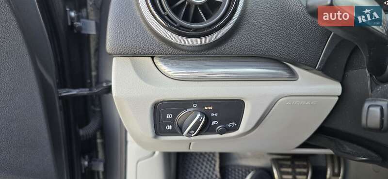 Седан Audi A3 2014 в Ивано-Франковске