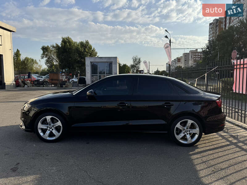 Седан Audi A3 2016 в Киеве фото 5 Седан Audi A3 2016 в Киеве