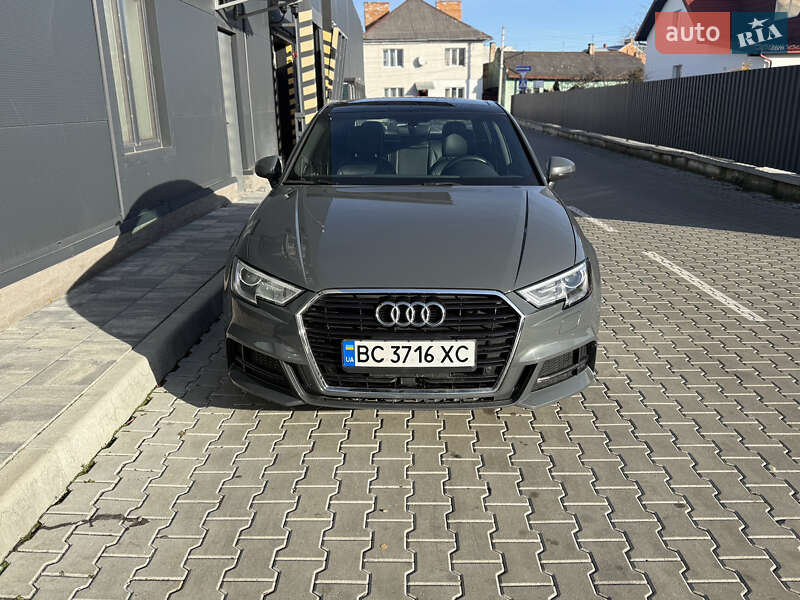 Седан Audi A3 2017 в Стрые