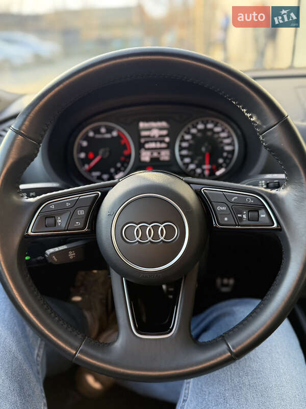 Седан Audi A3 2017 в Стрые