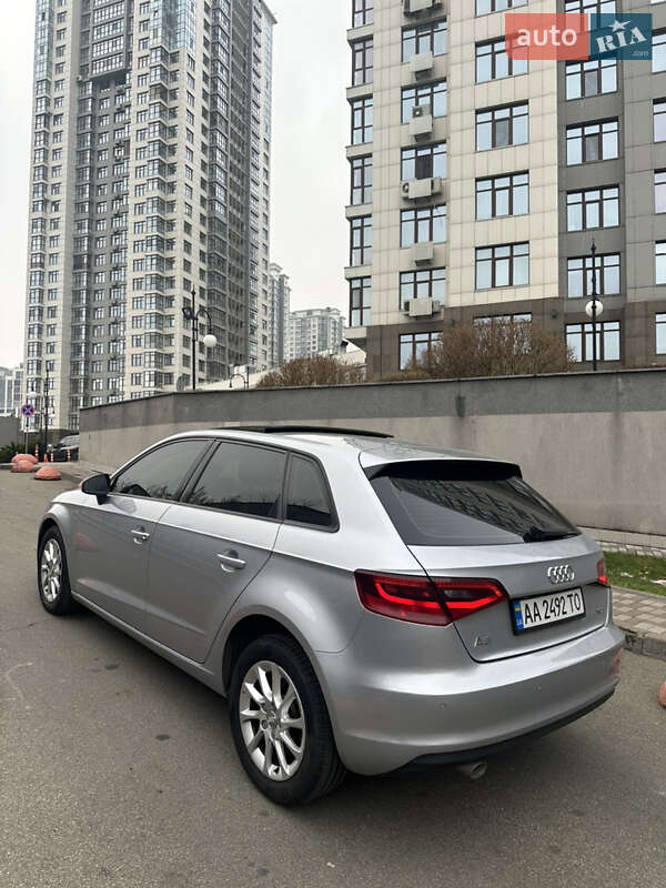 Хэтчбек Audi A3 2015 в Киеве
