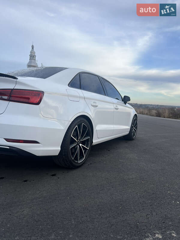 Седан Audi A3 2018 в Львове фото 6 Седан Audi A3 2018 в Львове