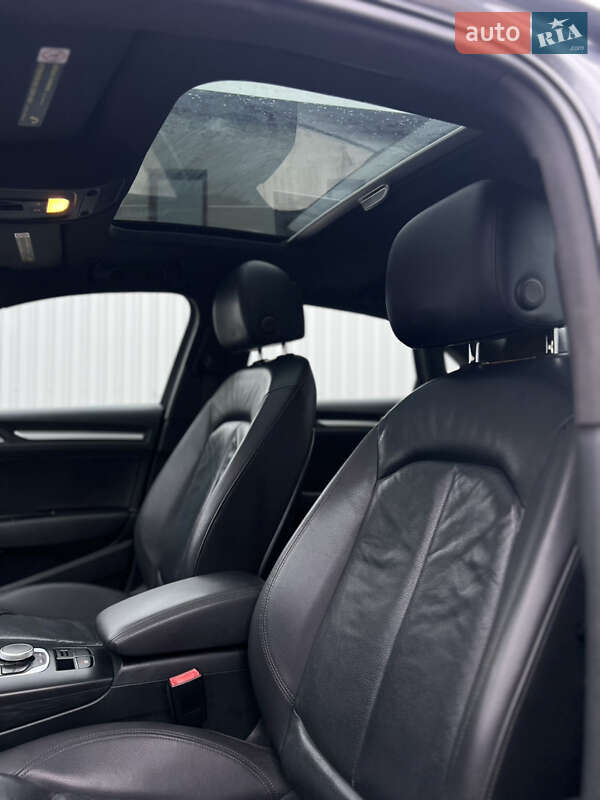 Седан Audi A3 2015 в Киеве