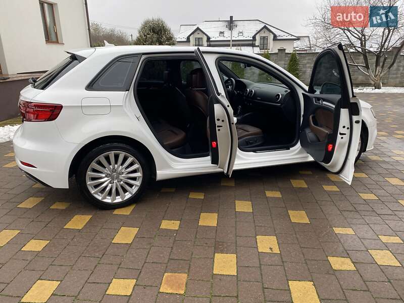 Хэтчбек Audi A3 2017 в Ровно фото 15 Хэтчбек Audi A3 2017 в Ровно