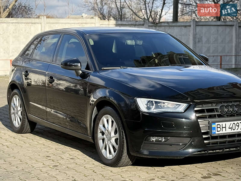 Хэтчбек Audi A3 2015 в Одессе фото 5 Хэтчбек Audi A3 2015 в Одессе