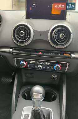 Хэтчбек Audi A3 2016 в Львове