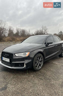 Седан Audi A3 2015 в Новояворовске
