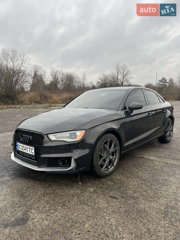 Седан Audi A3 2015 в Новояворовске фото Седан Audi A3 2015 в Новояворовске