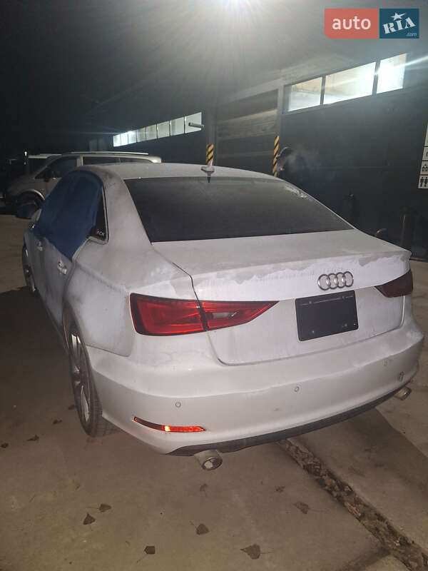 Седан Audi A3 2014 в Киеве