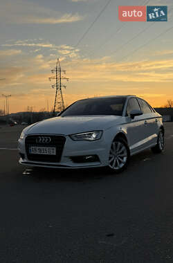 Седан Audi A3 2015 в Киеве