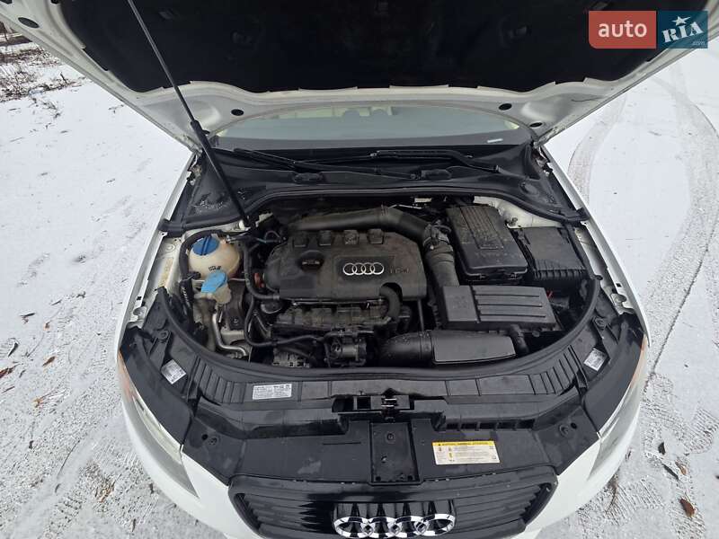Хэтчбек Audi A3 2011 в Конотопе