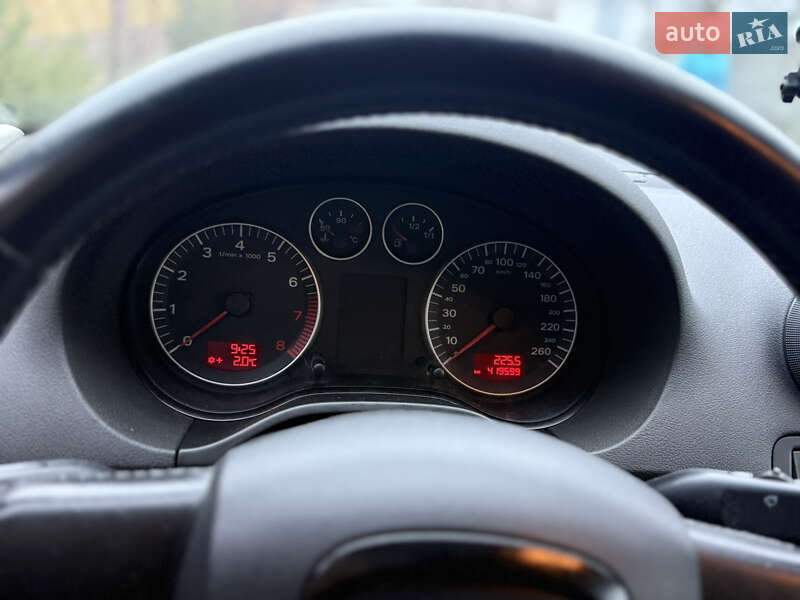 Хэтчбек Audi A3 2003 в Днепре