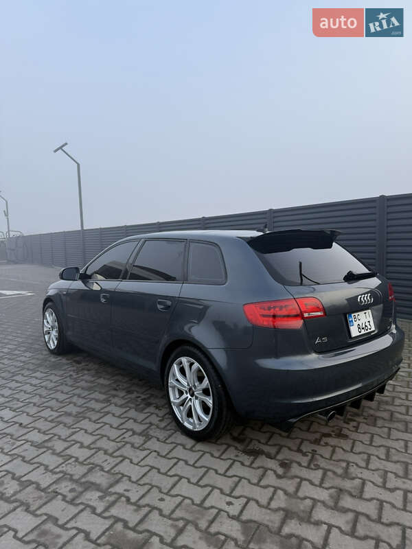 Хэтчбек Audi A3 2012 в Радехове