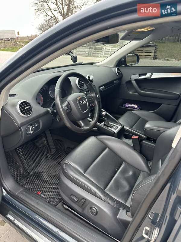 Хэтчбек Audi A3 2012 в Радехове