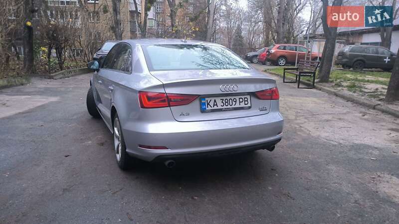 Седан Audi A3 2015 в Киеве