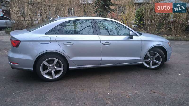 Седан Audi A3 2015 в Киеве