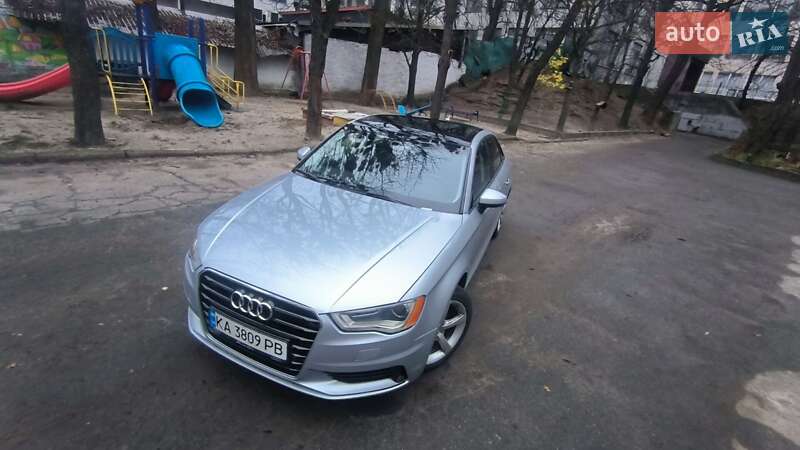 Седан Audi A3 2015 в Киеве