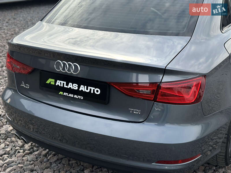 Седан Audi A3 2014 в Львове
