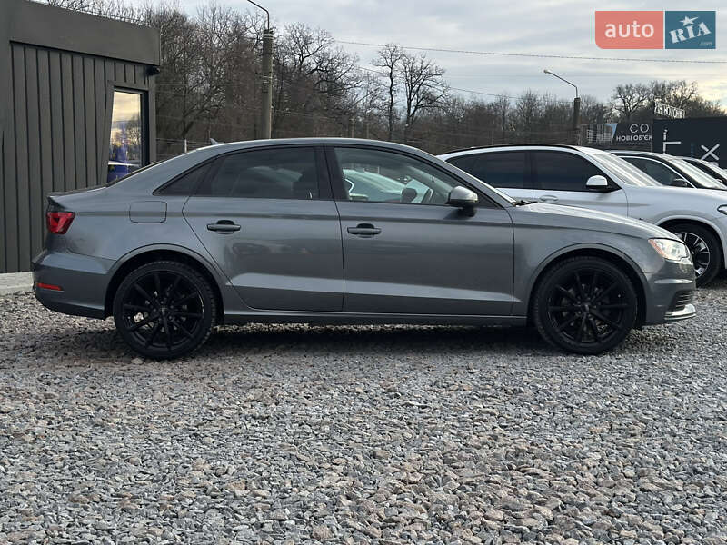 Седан Audi A3 2014 в Львове