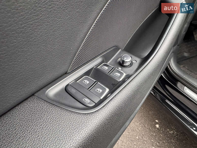 Седан Audi A3 2016 в Чернигове