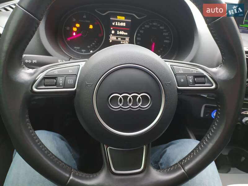 Седан Audi A3 2015 в Днепре