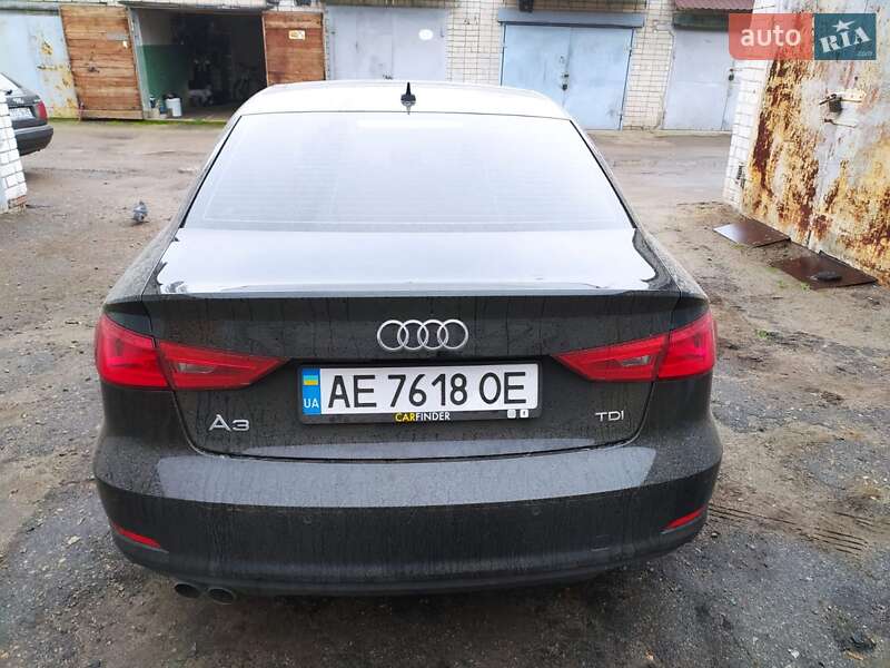 Седан Audi A3 2015 в Днепре
