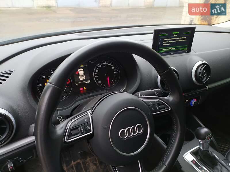 Седан Audi A3 2015 в Днепре