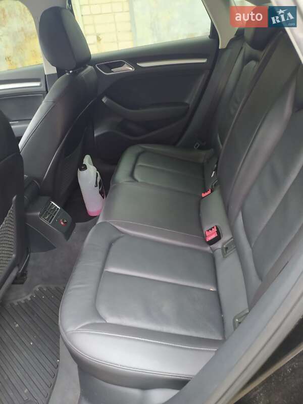 Седан Audi A3 2015 в Днепре