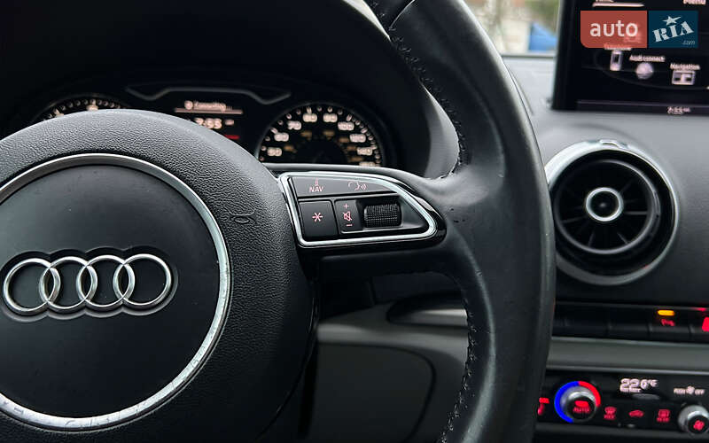 Седан Audi A3 2014 в Львові