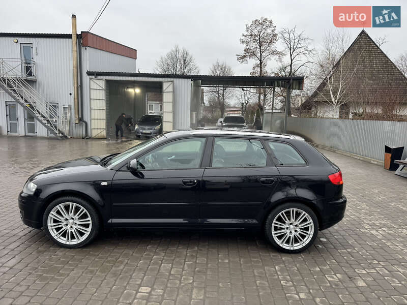 Хэтчбек Audi A3 2005 в Староконстантинове
