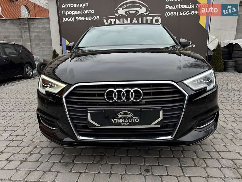 Седан Audi A3 2018 в Виннице
