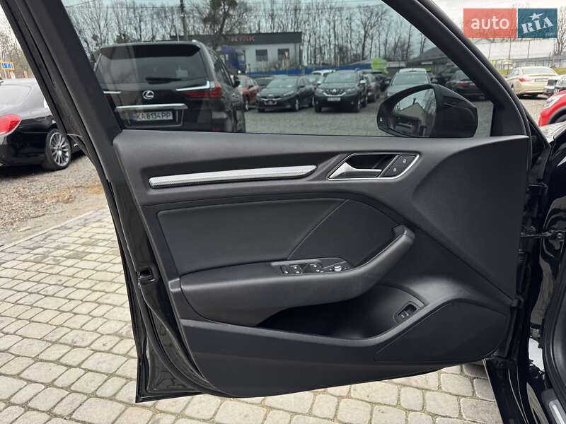 Седан Audi A3 2018 в Виннице